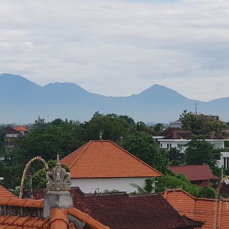 Sun Homestay Canggu Exteriör bild